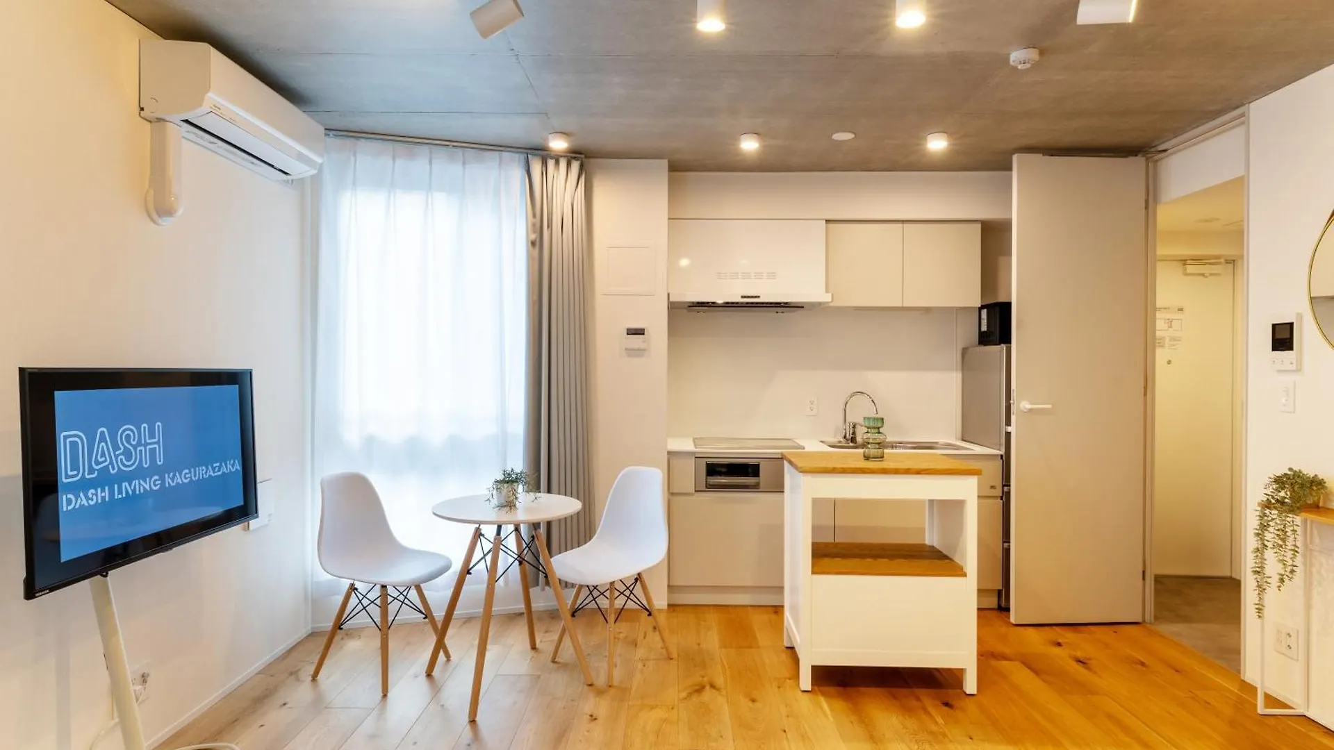 Apartment Dash Living Kagurazaka Tokyo