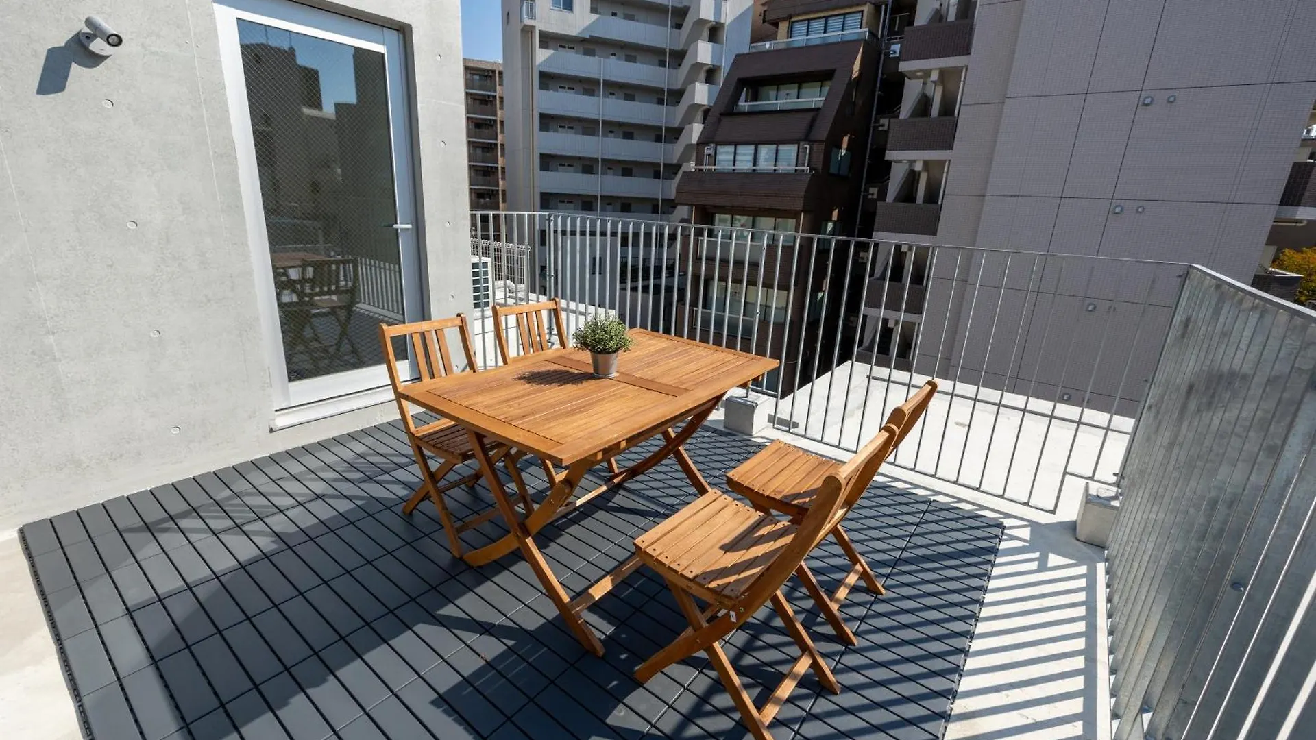 Apartment Dash Living Kagurazaka Tokyo